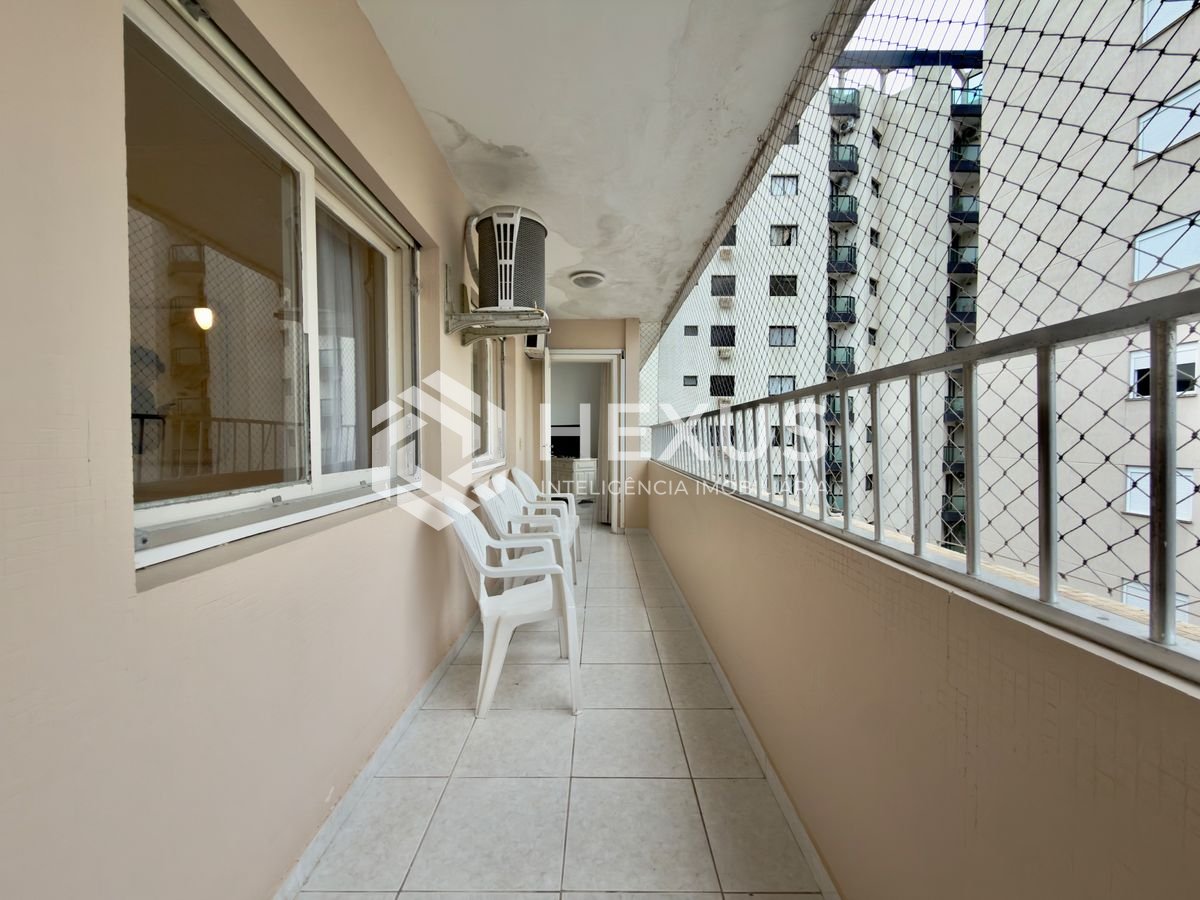 Foto 3 de Apartamento em Pitangueiras