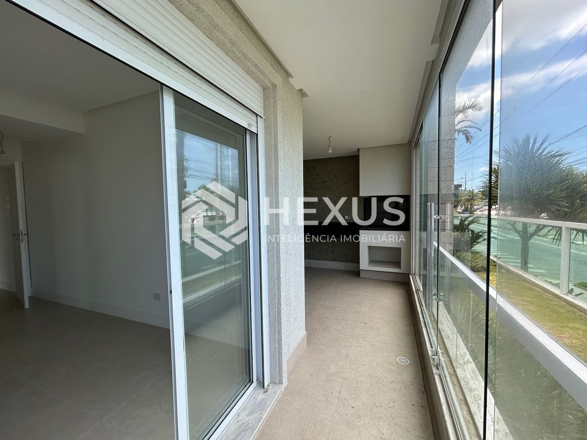 Foto 5 de Apartamento frente mar com varanda gourmet vista mar e lazer na região da Brunella na Enseada, Guarujá
