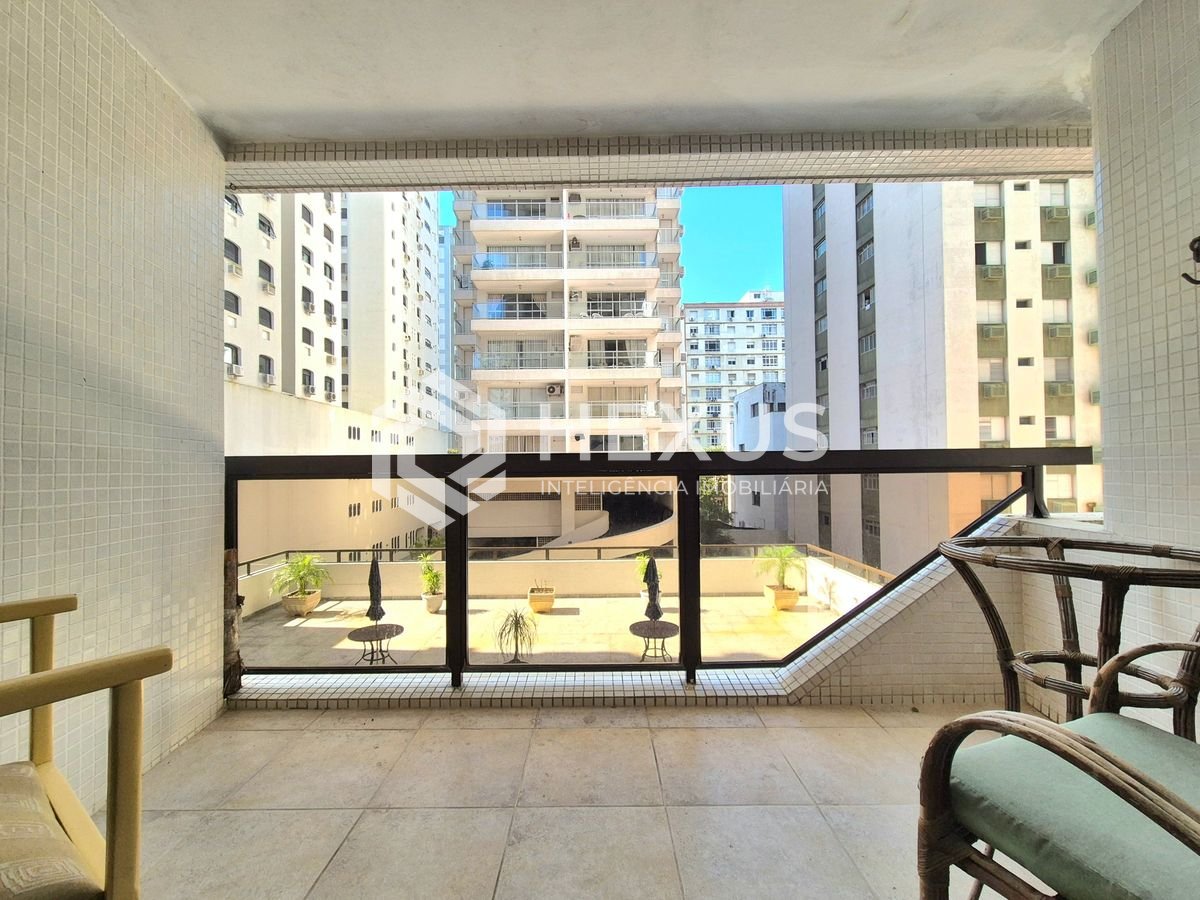Apartamento em Pitangueiras — foto 1