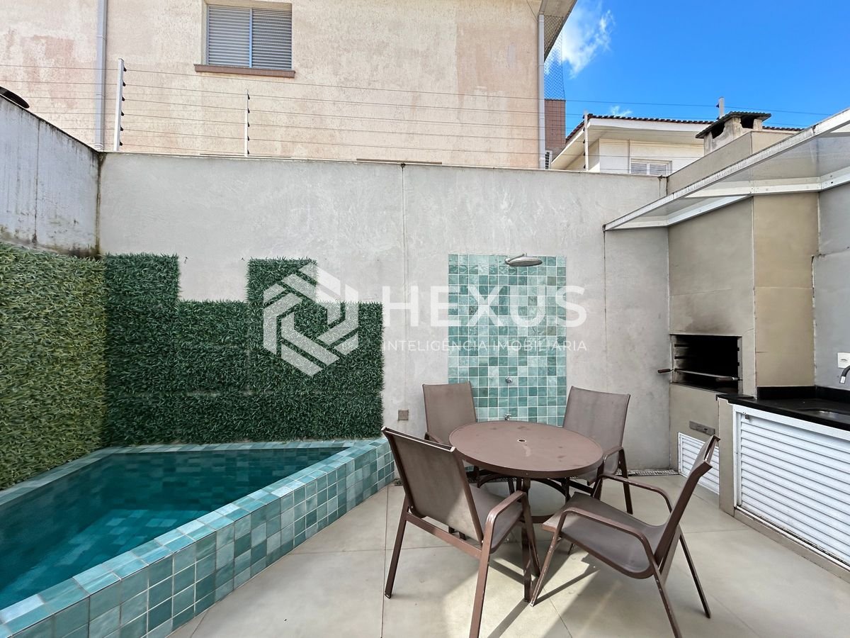 Foto 3 de Casa mobiliada com 4 dormitórios e piscina no Jardim Três Marias, Guarujá