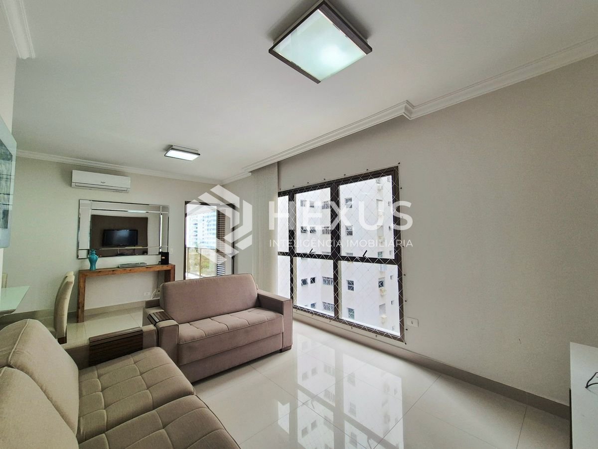 Foto 3 de Apartamento com varanda e lazer nas Pitangueiras, Guarujá