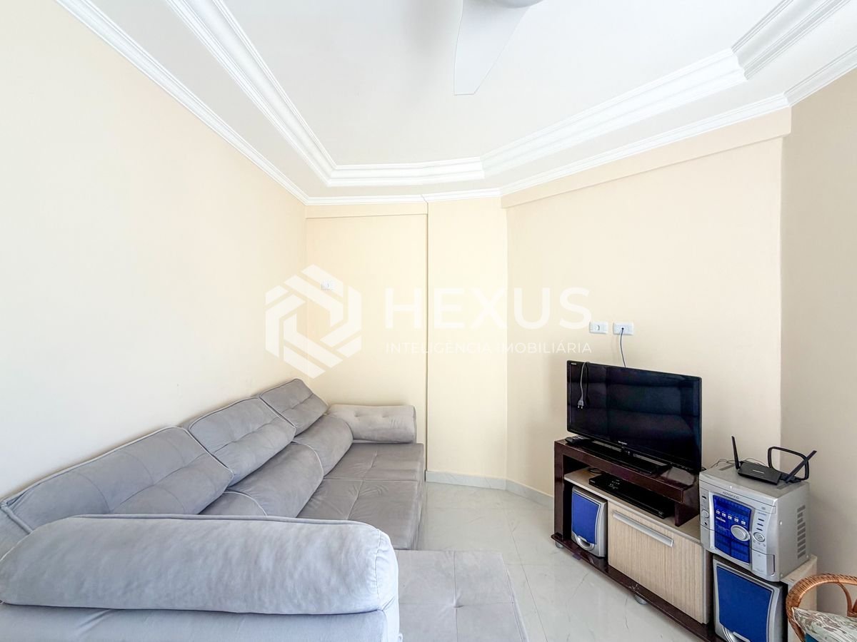 Foto 3 de Apartamento reformado com varanda e lazer a 500m da praia na região da Jardim Vitória na Enseada, Guarujá