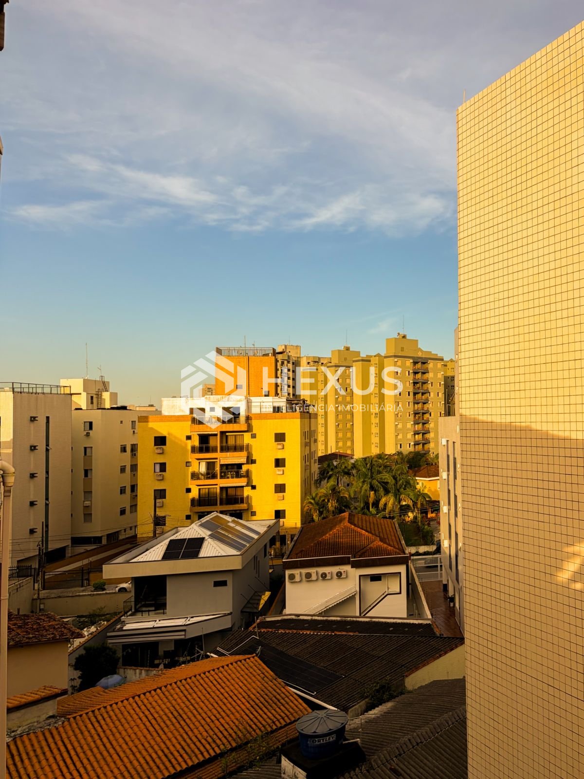 Apartamento na Enseada — foto 1