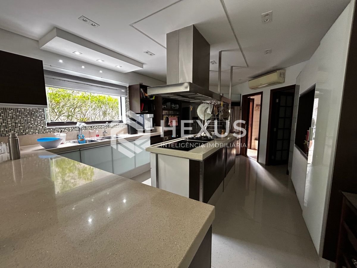 Foto 5 de Casa reformada de alto padrão no Condomínio Granville na Enseada, Guarujá