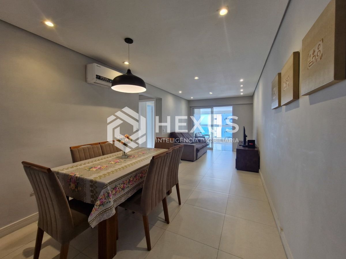 Foto 4 de Apartamento reformado com varanda gourmet vista mar na beira mar no Jardim Astúrias, Guarujá