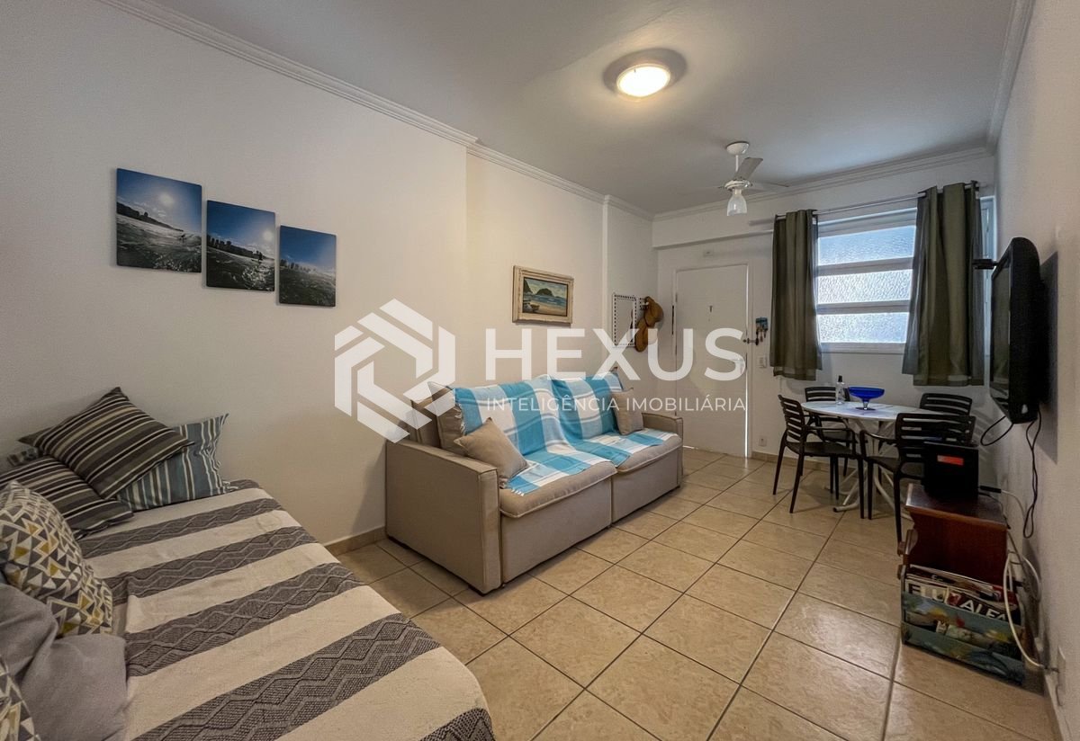 Foto 5 de Apartamento com varanda e lazer a 1 quadra da praia na região da Barra Funda nas Pitangueiras, Guarujá
