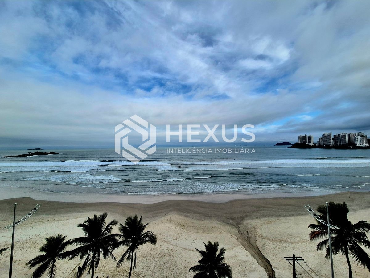 Foto 4 de Apartamento frente mar com varanda vista mar nas Pitangueiras, Guarujá