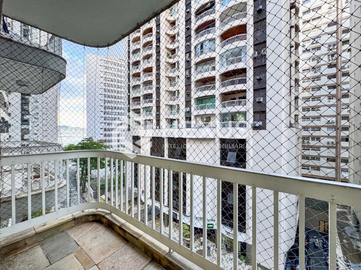 Apartamento em Pitangueiras — foto 2