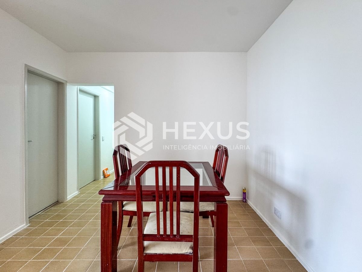 Foto 4 de Apartamento a 1 quadra da praia nas Pitangueiras, Guarujá
