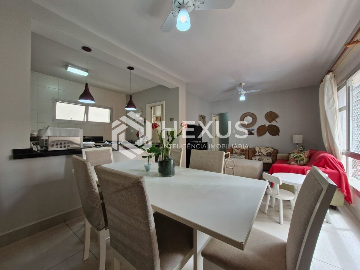 Foto 3 de Apartamento com varanda e lazer nas Pitangueiras, Guarujá