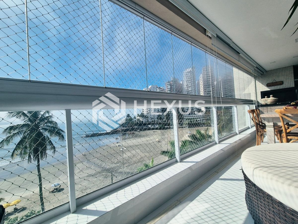 Foto 4 de Apartamento frente mar com varanda gourmet vista mar e lazer no Jardim Astúrias, Guarujá