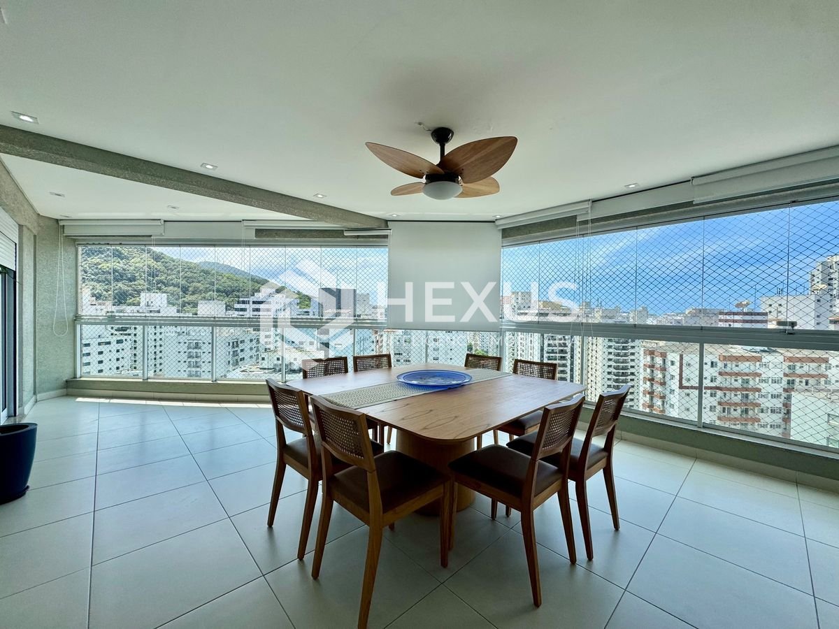 Foto 3 de Apartamento reformado com varanda gourmet vista mar nas Pitangueiras, Guarujá