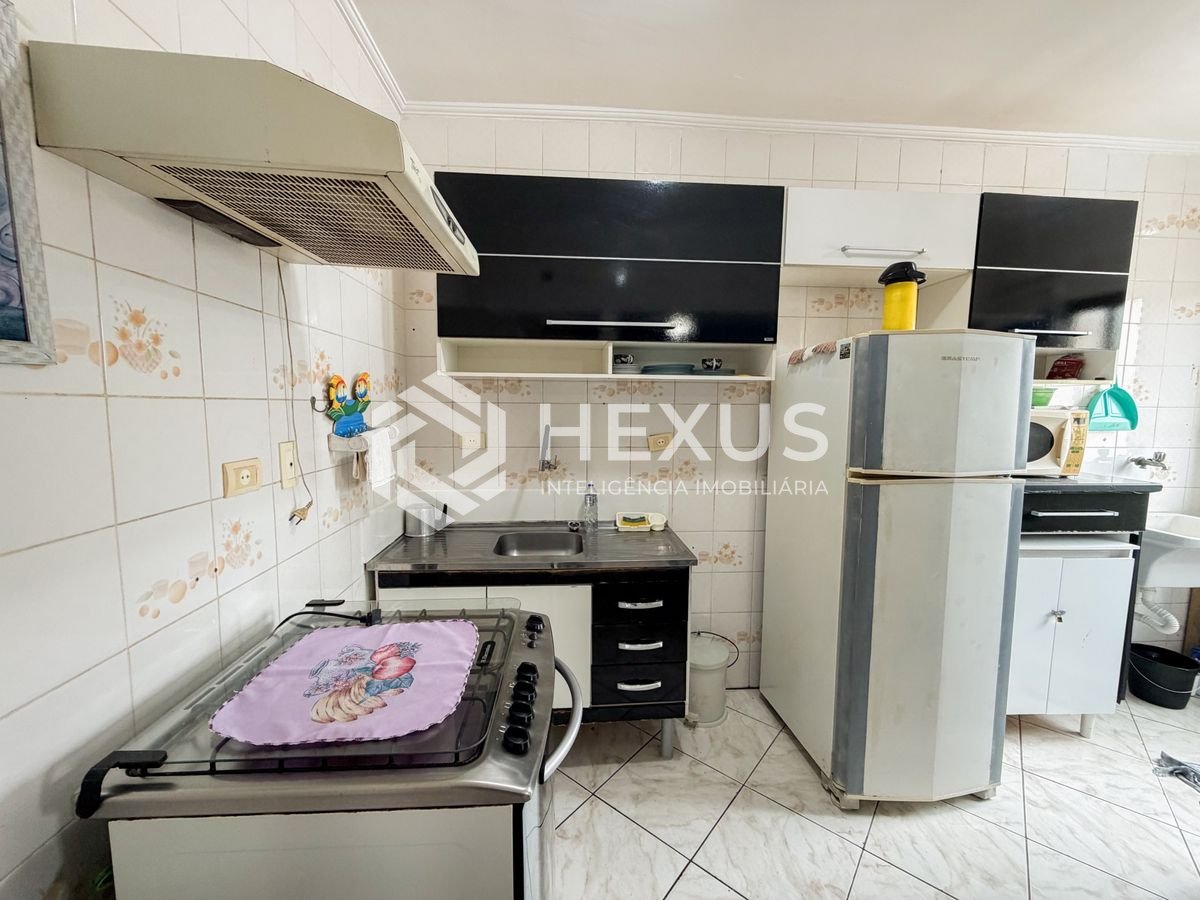 Foto 3 de Apartamento a 500m da praia na região do Jardim São Miguel na Enseada, Guarujá