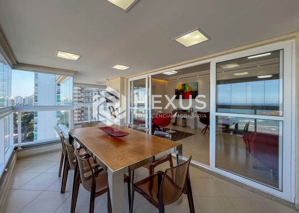 Foto 3 de Apartamento reformado frente mar com varanda gourmet vista mar e lazer nas Pitangueiras, Guarujá