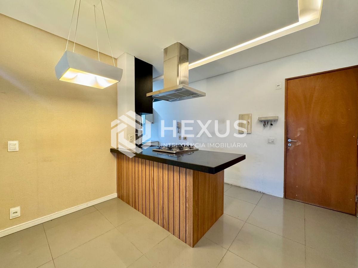 Foto 4 de Apartamento com varanda e lazer na Enseada, Guarujá