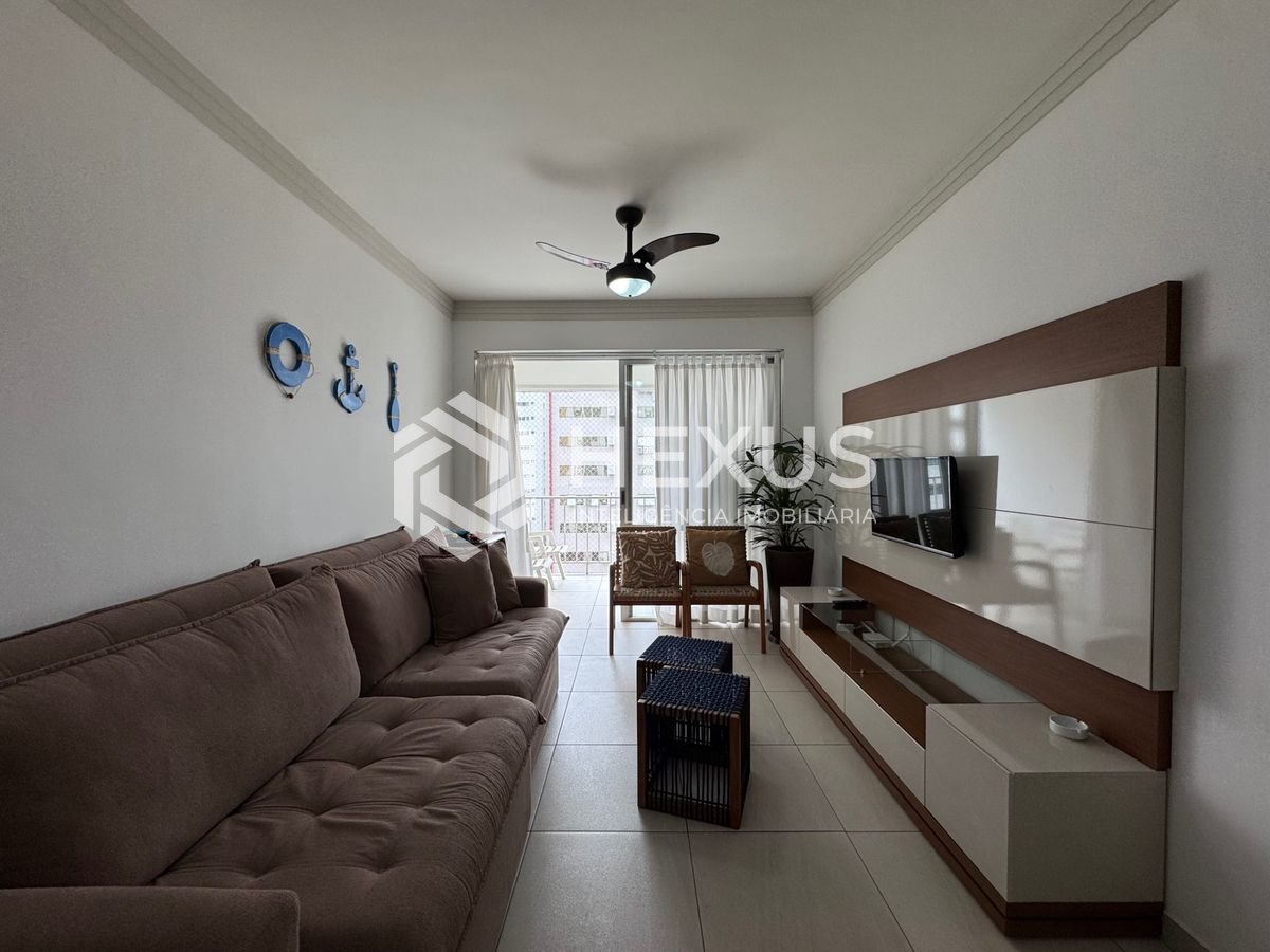 Foto 2 de Apartamento reformado com varanda e lazer a 1 quadra da praia na região da Barra Funda nas Pitangueiras, Guarujá