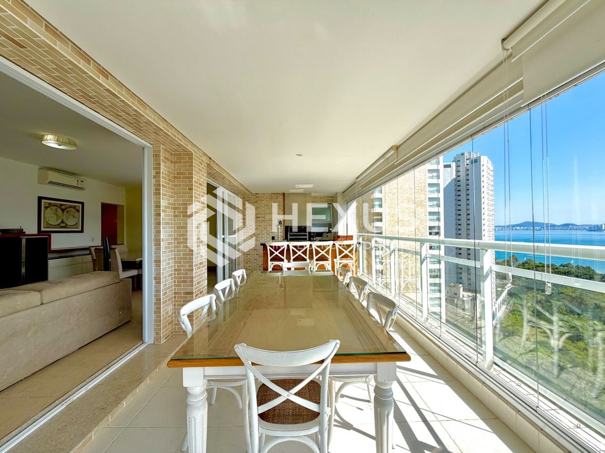 Foto 5 de Apartamento com varanda gourmet vista mar e lazer na região da Praia do Tortuga na Enseada, Guarujá