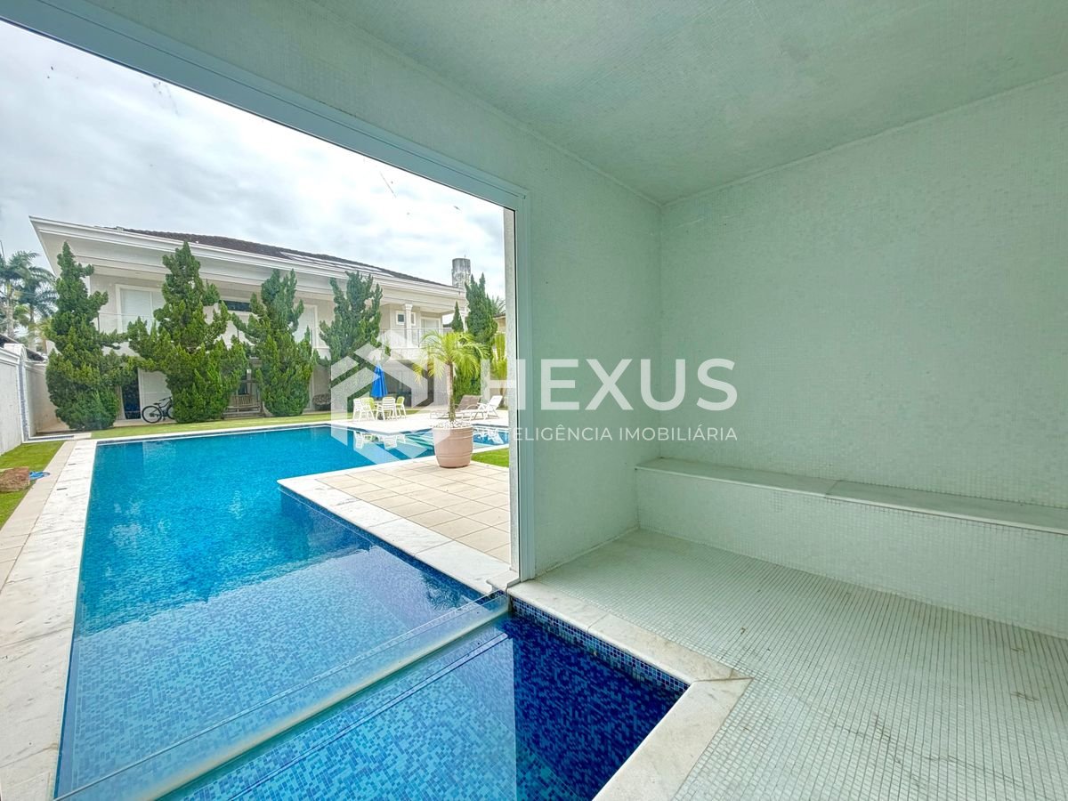 Foto 3 de Mansão de alto padrão reformada com varanda piscina e área gourmet no Acapulco, Guarujá