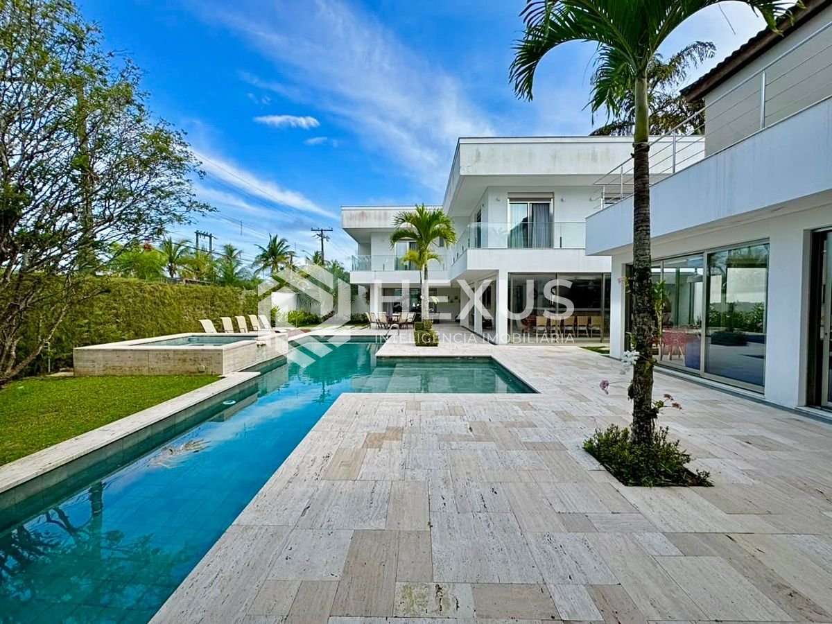 Foto 2 de Casa reformada com varanda piscina e área gourmet no Acapulco, Guarujá