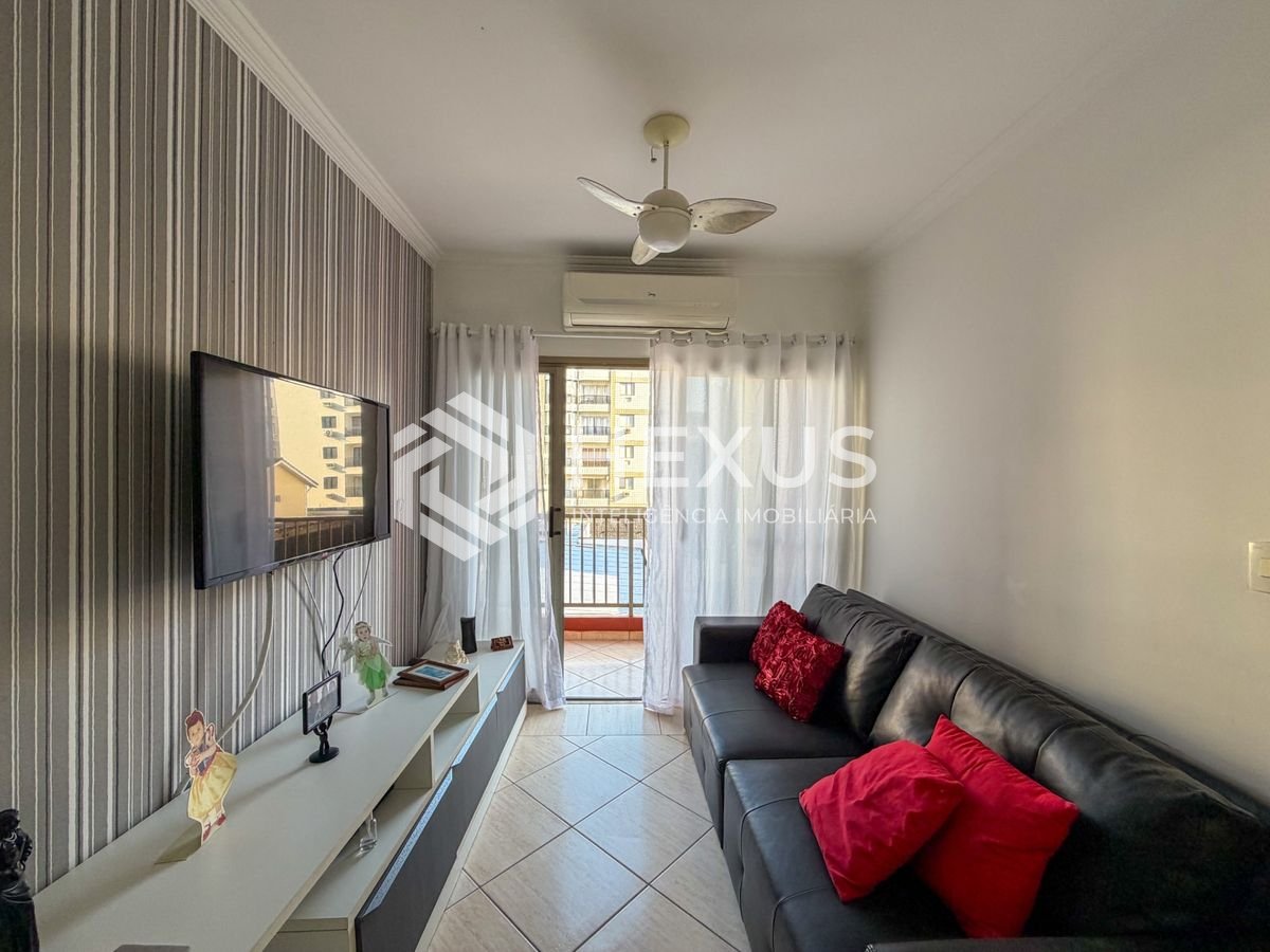 Foto 3 de Apartamento com varanda e lazer a 500m da praia na Região da Feira no Jardim Astúrias, Guarujá