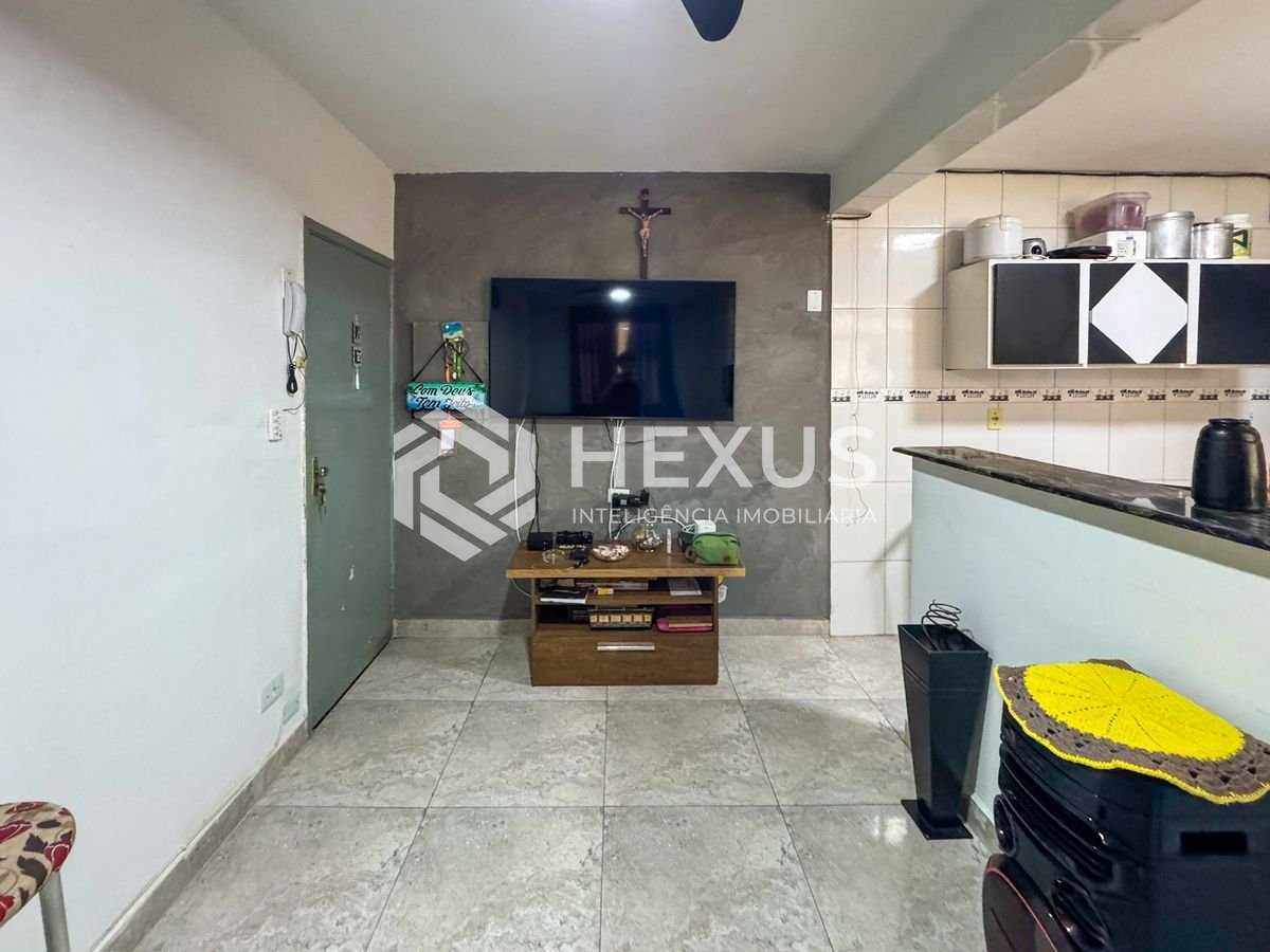 Foto 3 de Apartamento com varanda na  praia das  Astúrias a venda, Guarujá-SP