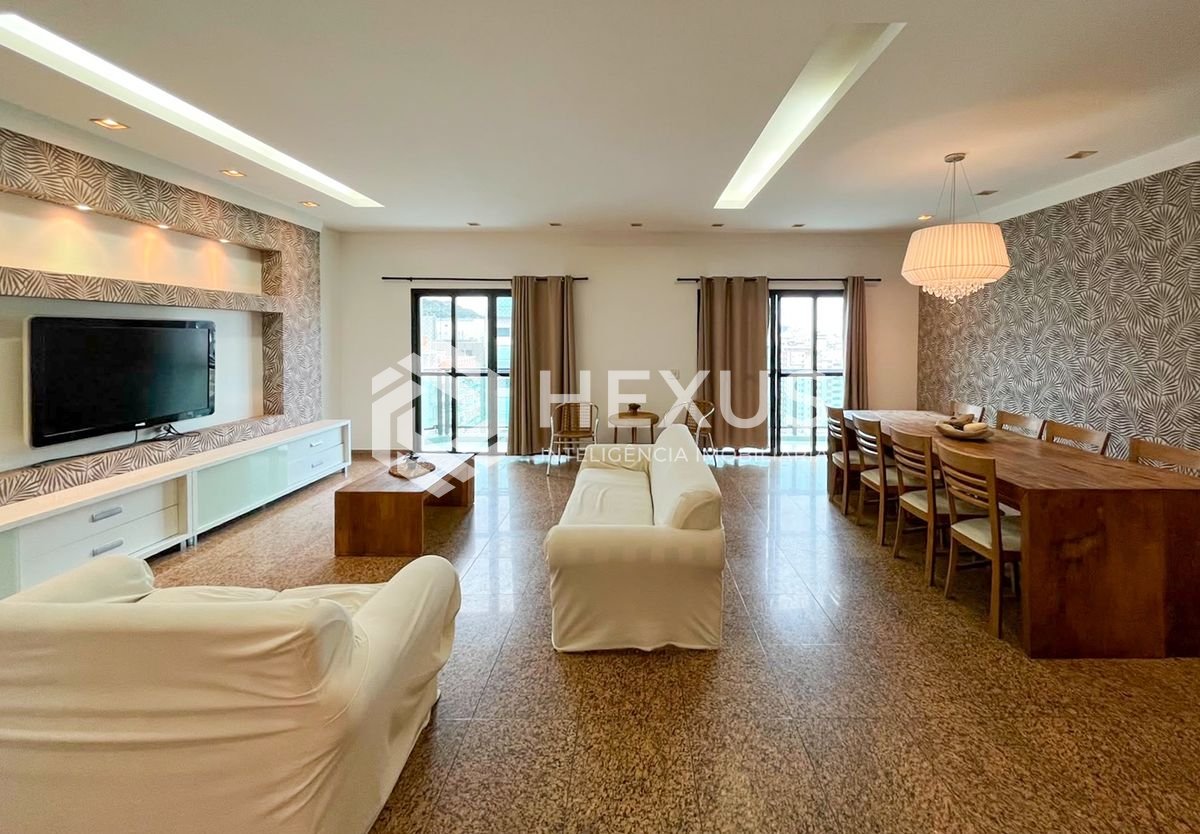 Foto 3 de Apartamento com varanda e lazer nas Pitangueiras, Guarujá