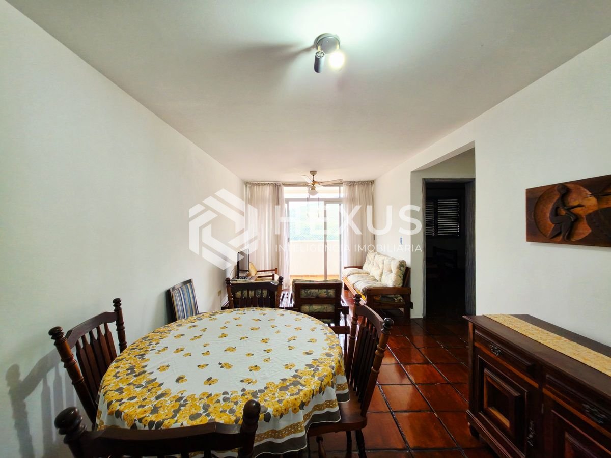 Foto 3 de Apartamento com varanda nas Pitangueiras, Guarujá