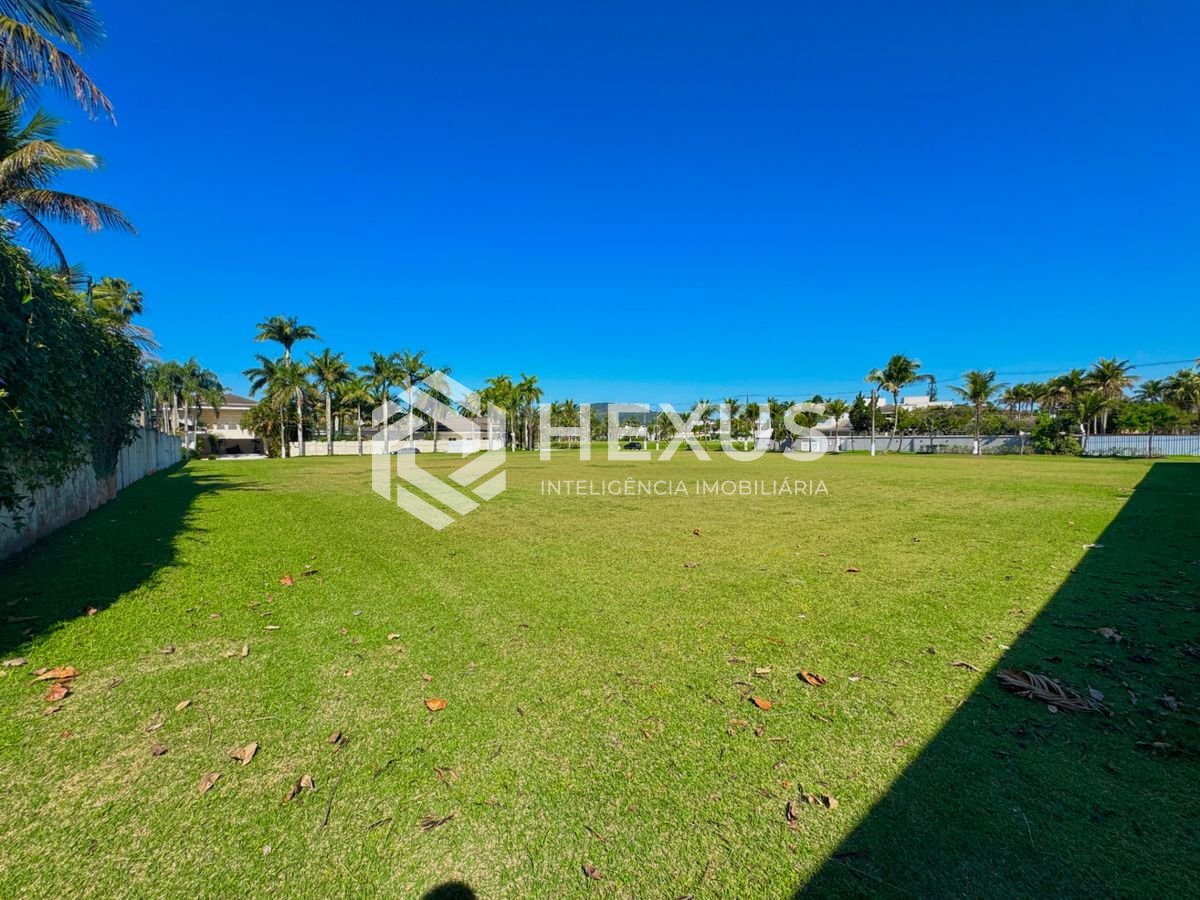 Foto 4 de Terreno de 2.000 m² frente avenida no Jardim Acapulco, Guarujá