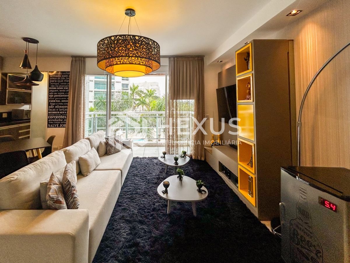 Foto 3 de Apartamento Duplex reformado com varanda vista mar e lazer  no Tortugas na Enseada, Guarujá