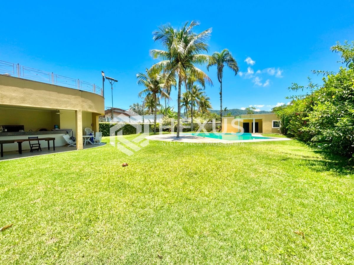Foto 5 de Casa com piscina e área gourmet no Jardim Acapulco, Guarujá