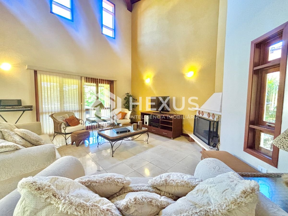 Foto 3 de Casa com piscina e área gourmet no Jardim Acapulco, Guarujá