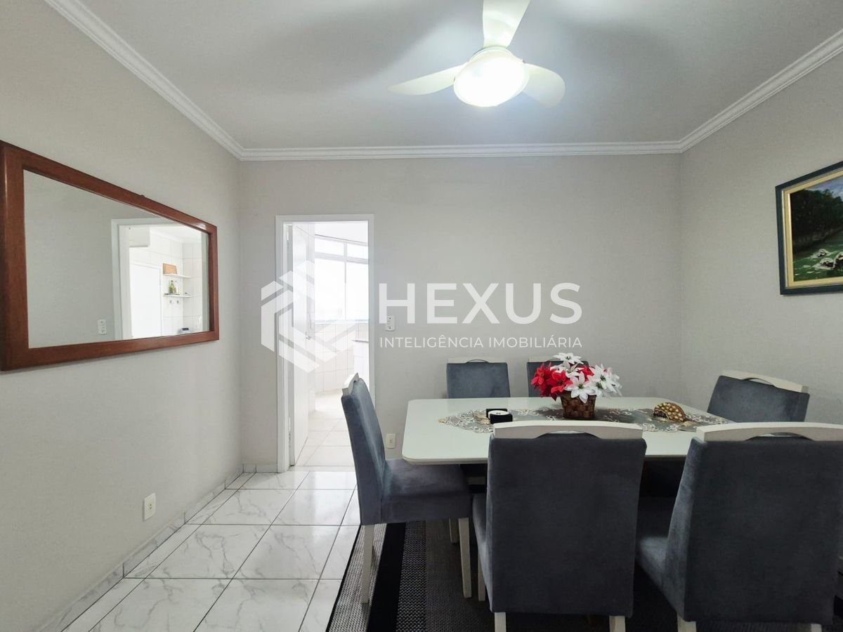 Foto 4 de Apartamento reformado com vista mar nas Pitangueiras, Guarujá
