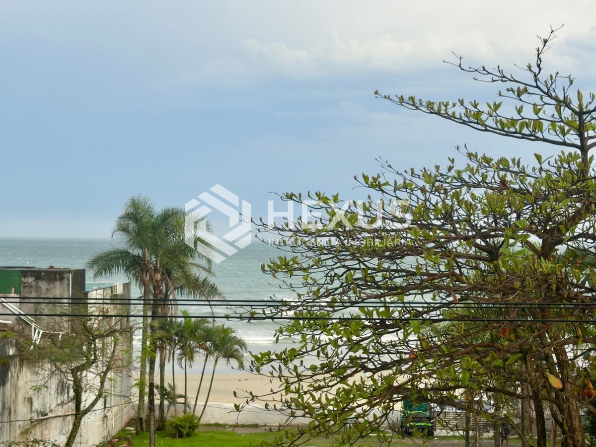 Apartamento em Pitangueiras — foto 2