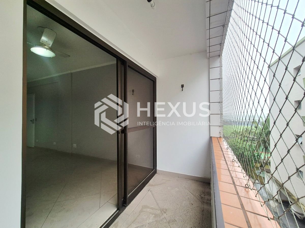 Foto 3 de Apartamento com varanda e lazer no Jardim Astúrias, Guarujá