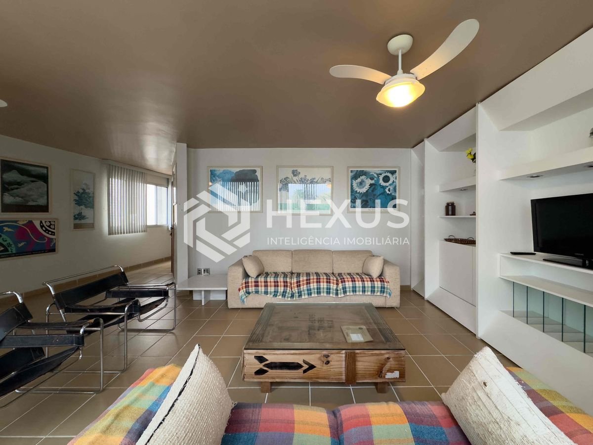 Foto 5 de Apartemento na quadra-mar da Praia das Pitangueiras à venda, Guarujá-SP.