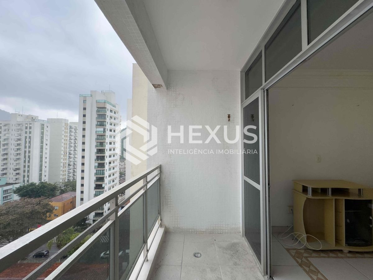 Foto 5 de Apartamento com varanda a 1 quadra do mar na Praia das Pitangueiras à venda, Guarujá-SP