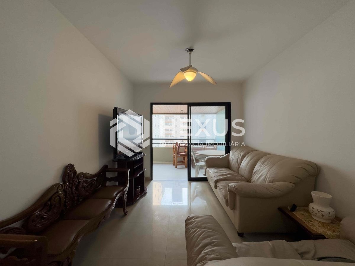 Foto 3 de Apartamento com varanda e lazer na beira mar da Praia das Pitangueiras, Guaruja