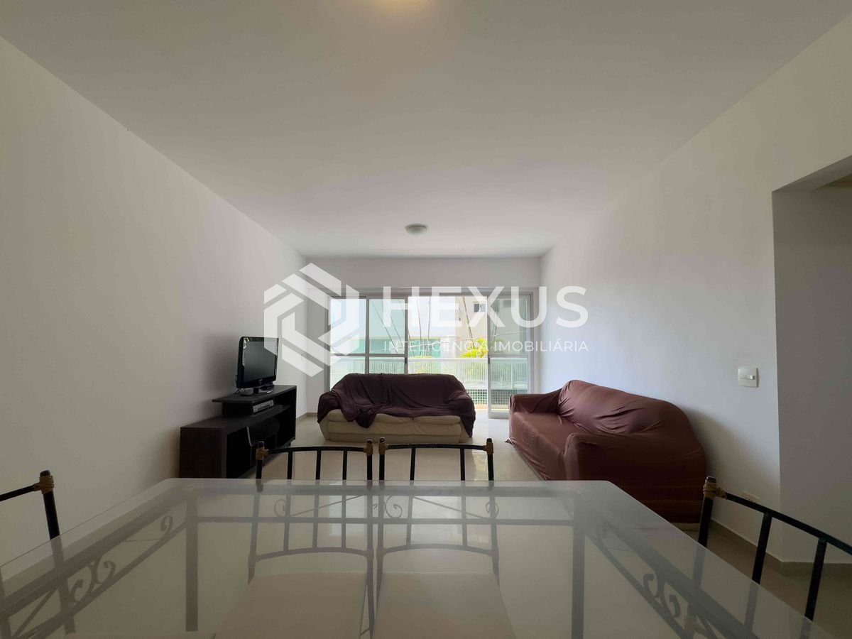 Foto 3 de Apartamento com varanda e vista mar na beira mar da Praia das Pitangueiras, Guaruja