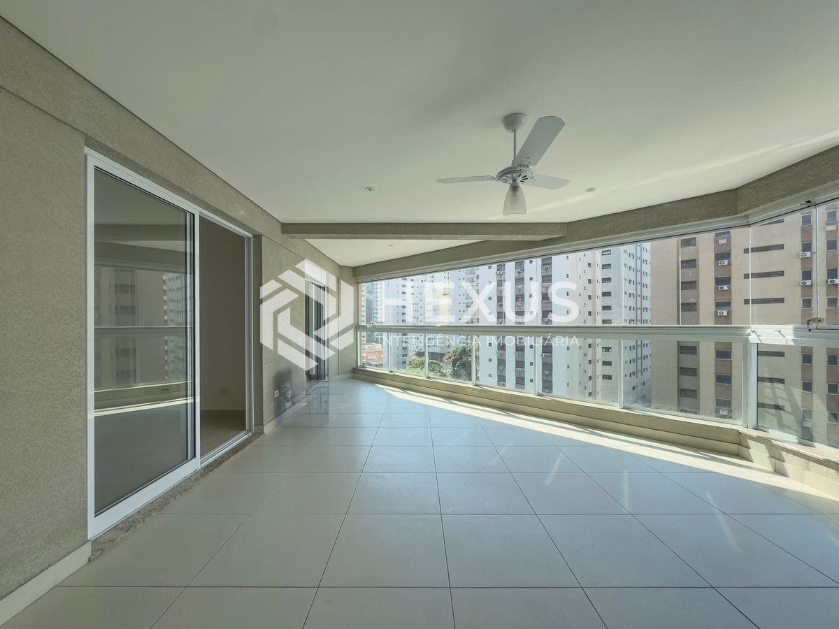 Foto 2 de Apartamento com varanda gourmet e lazer a duas quadras da Praia das Pitangueiras, Guaruja