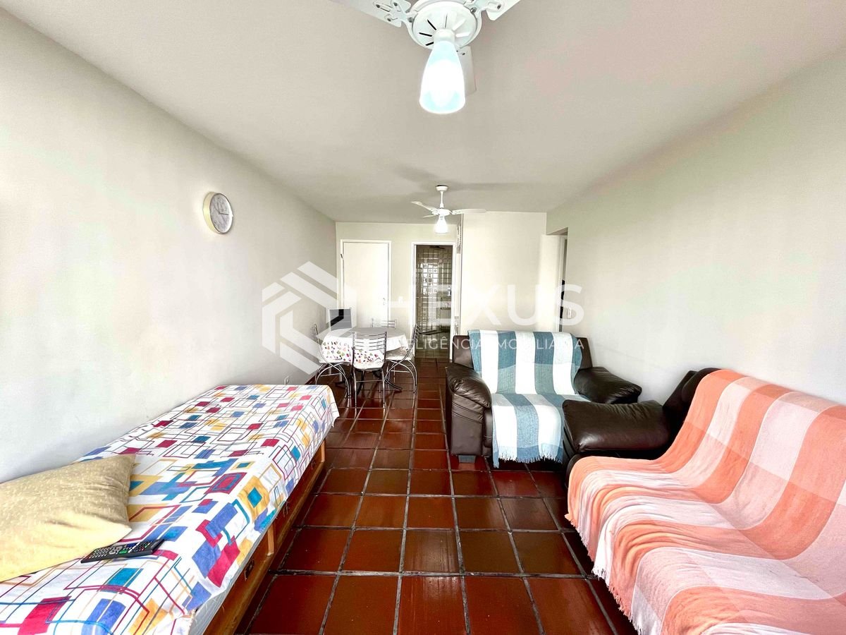 Foto 4 de Apartamento a uma quadra da Praia das Pitangueiras, Guaruja