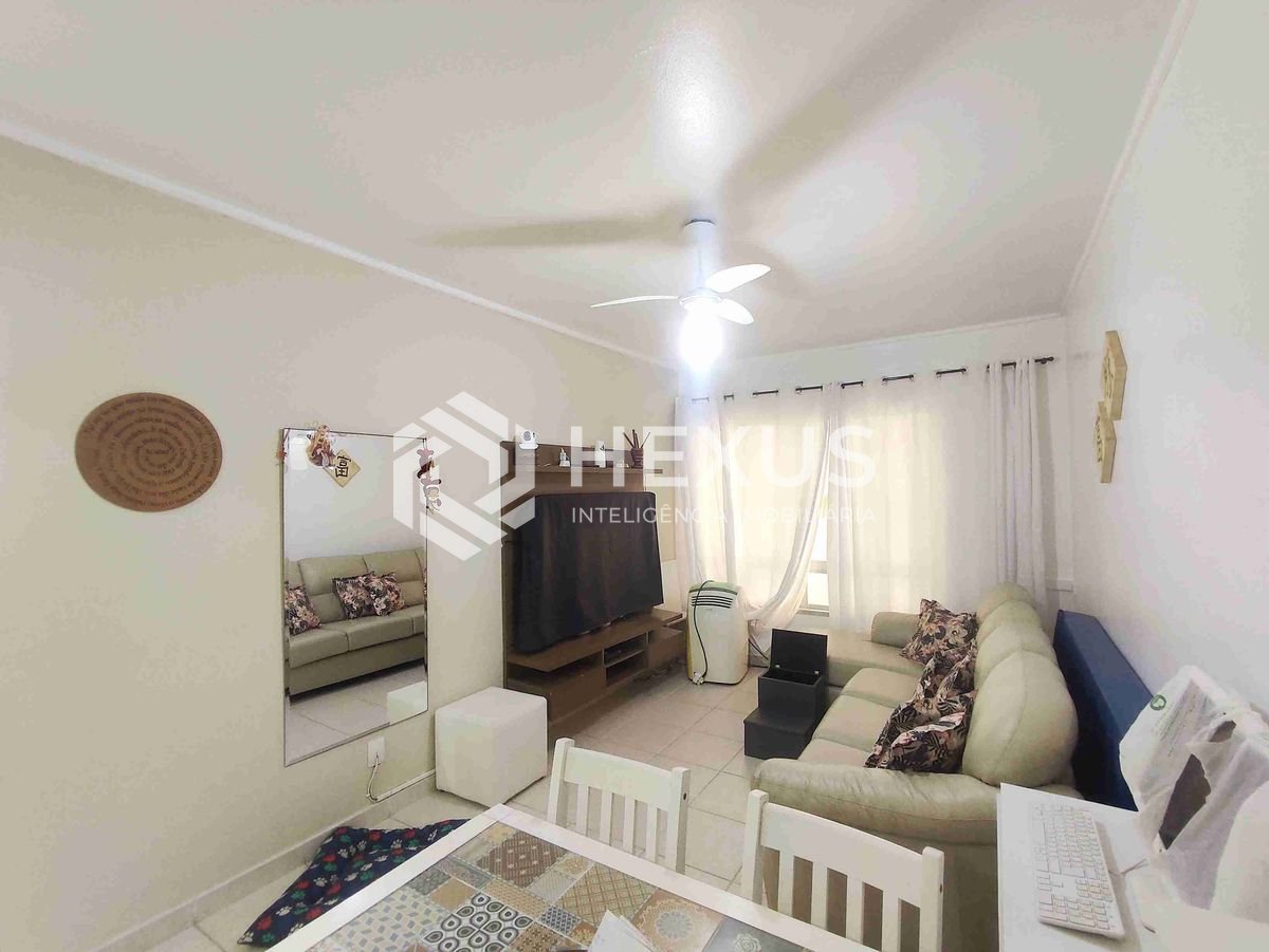 Foto 3 de Apartamento mobiliado na quadra mar da Praia das Pitangueiras, Guaruja