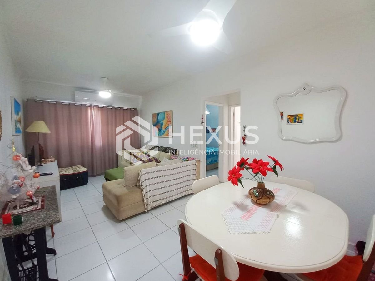 Foto 2 de Apartamento reformado na Praia das Asturias, Guaruja