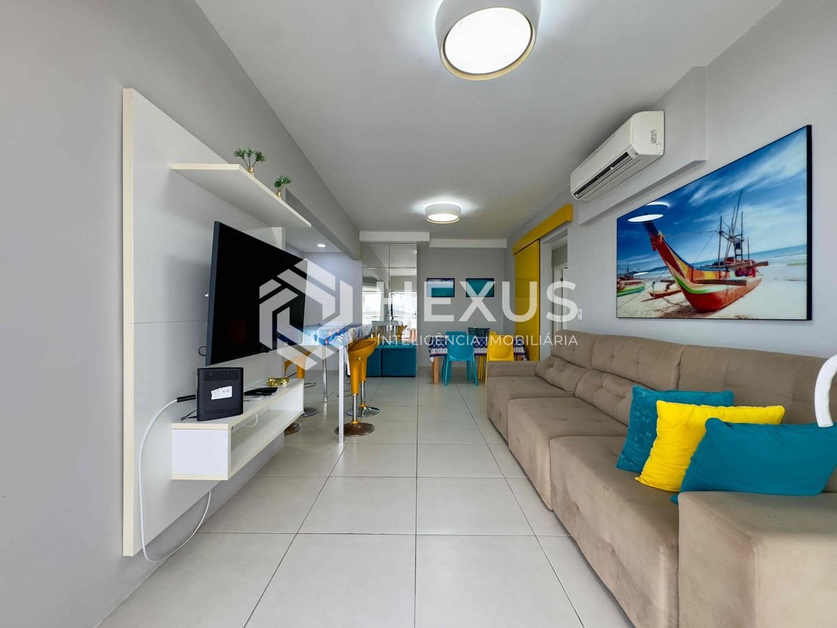 Foto 4 de Apartamento com varanda gourmet a uma quadra da Praia das Pitangueiras, Guaruja
