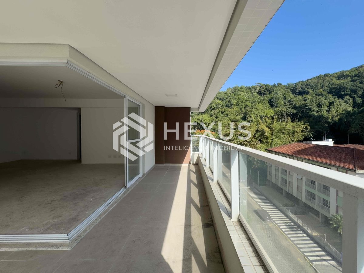 Foto 5 de Apartamento com varanda gourmet em prédio novo com lazer na Praia das Pitangueiras, Guaruja