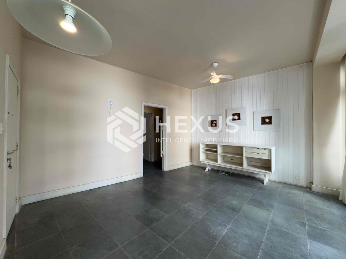 Foto 5 de Apartamento com varanda na beira mar da Praia das Pitangueiras, Guaruja