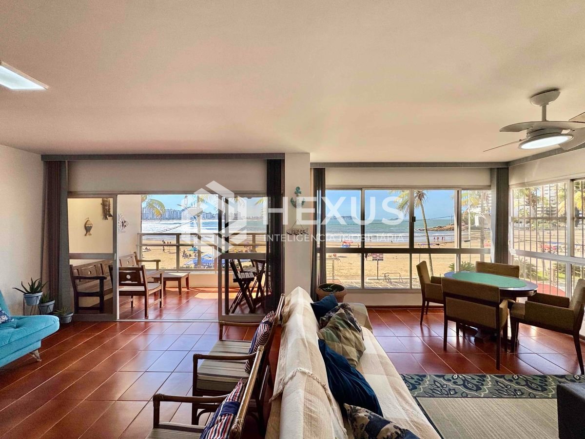 Foto 3 de Apartamento frente mar com varanda vista mar na Praia das Asturias, Guaruja