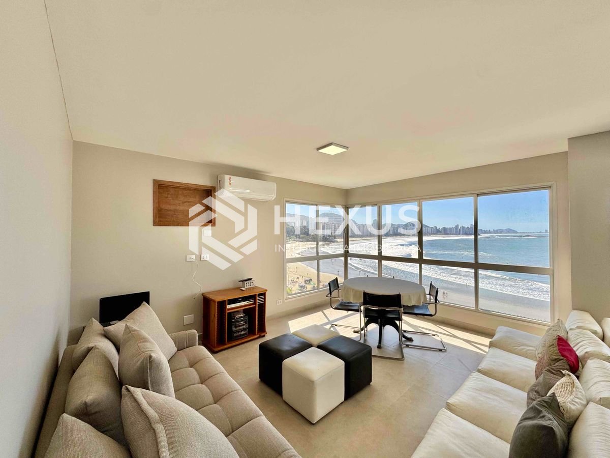 Foto 5 de Apartamento frente mar reformado com varanda na Praia das Asturias, Guaruja