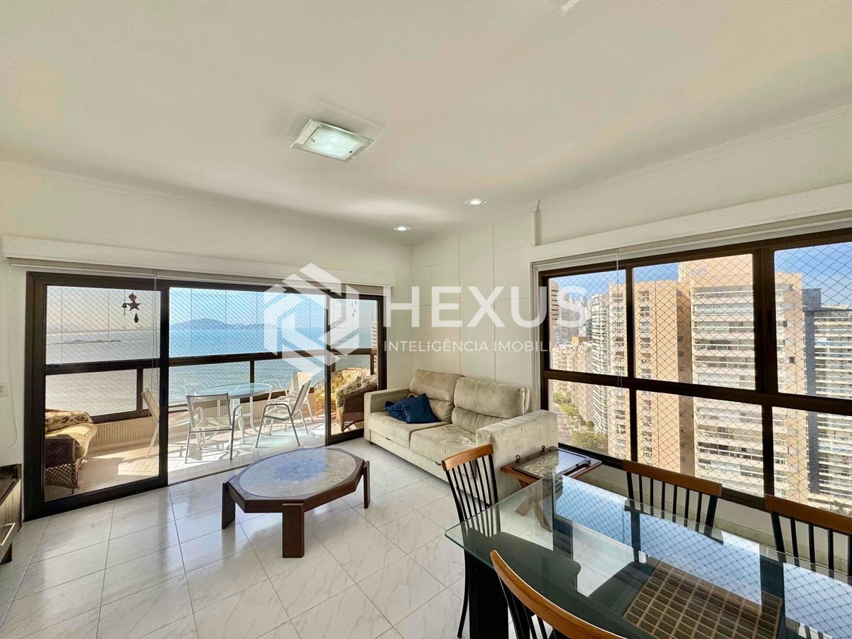 Foto 5 de Apartamento frente mar com varanda vista mar e lazer na Praia das Asturias, Guaruja