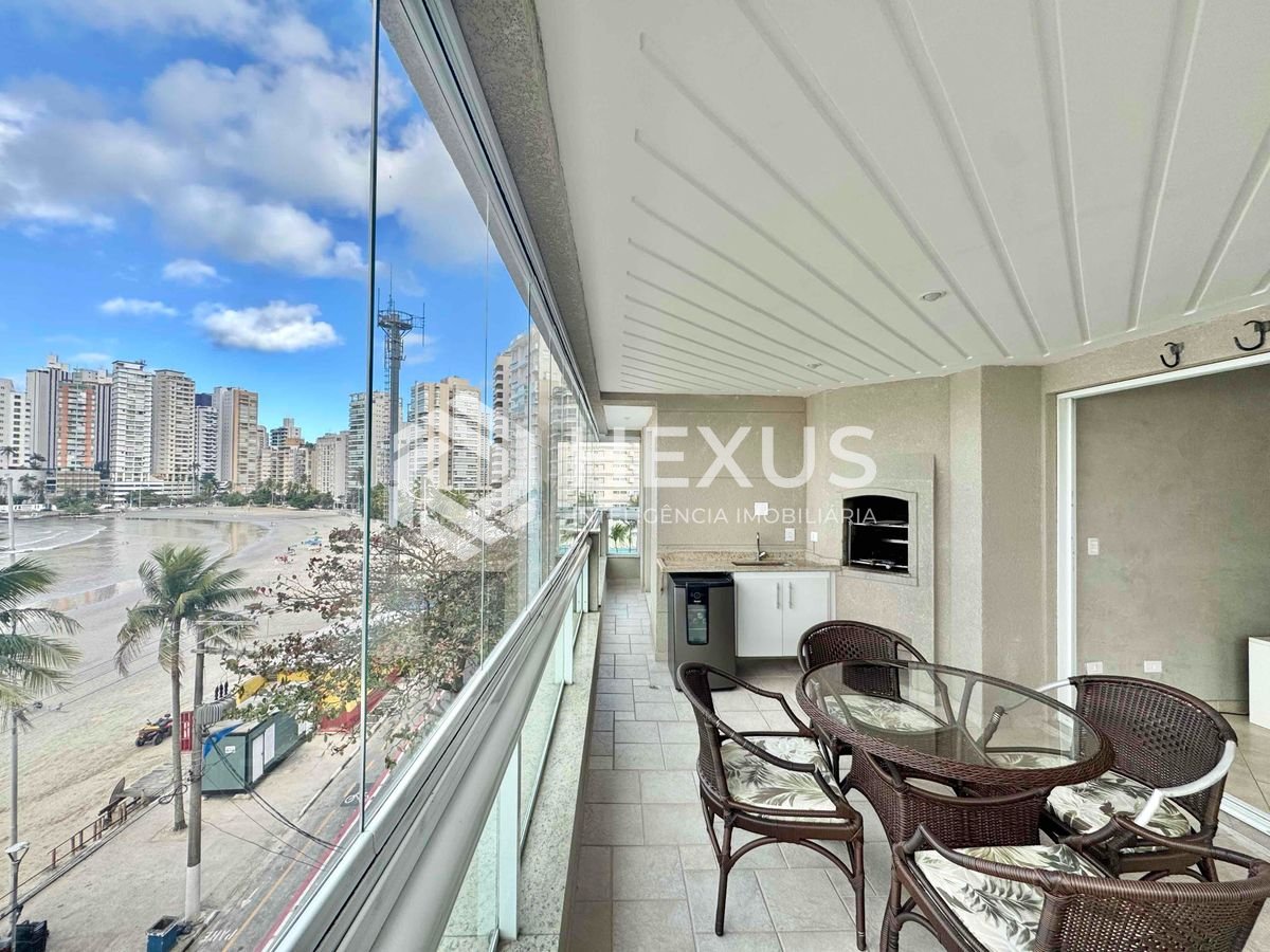 Foto 4 de Apartamento reformado frente mar com varanda gourmet vista mar e lazer na Praia das Asturias, Guaruja