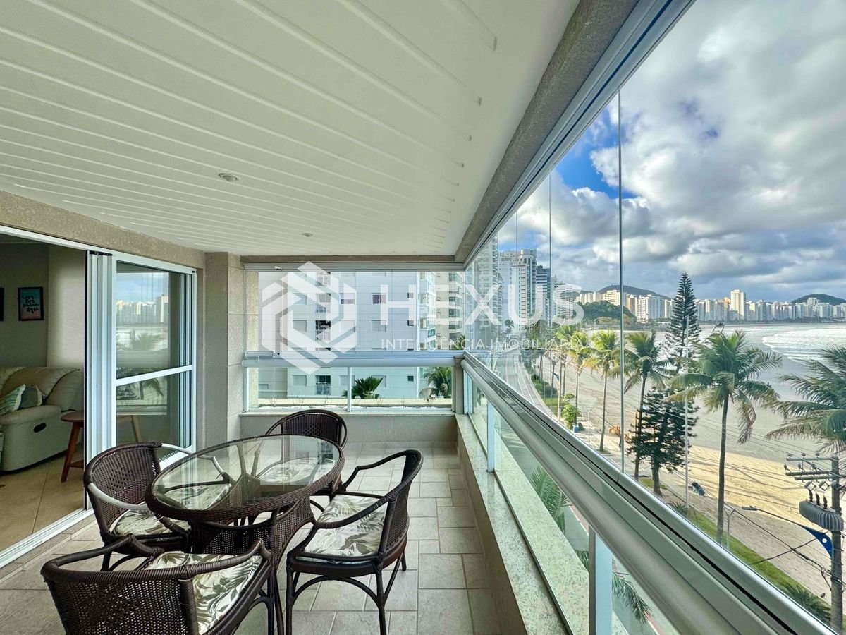 Foto 5 de Apartamento reformado frente mar com varanda gourmet vista mar e lazer na Praia das Asturias, Guaruja